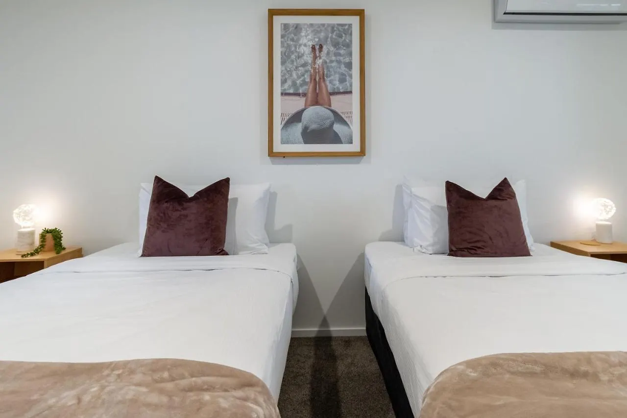 Апартаменты Tuam Street Treasure- 2 Bed 2 Bath Крайстчёрч