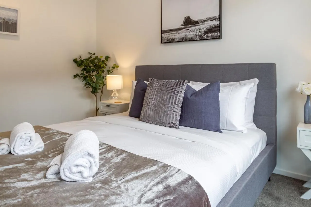 Апартаменты Tuam Street Treasure- 2 Bed 2 Bath Крайстчёрч 0*,