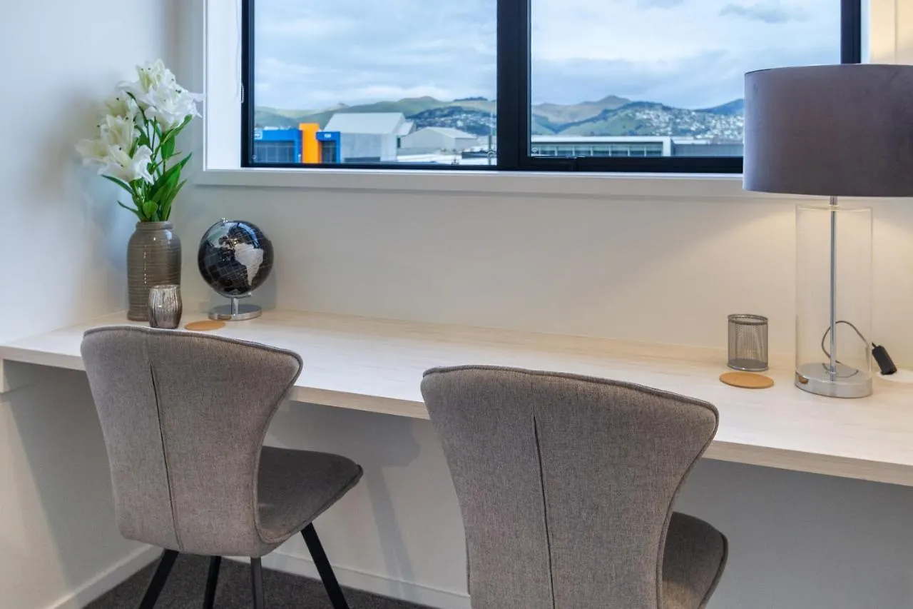 Апартаменты Tuam Street Treasure- 2 Bed 2 Bath Крайстчёрч