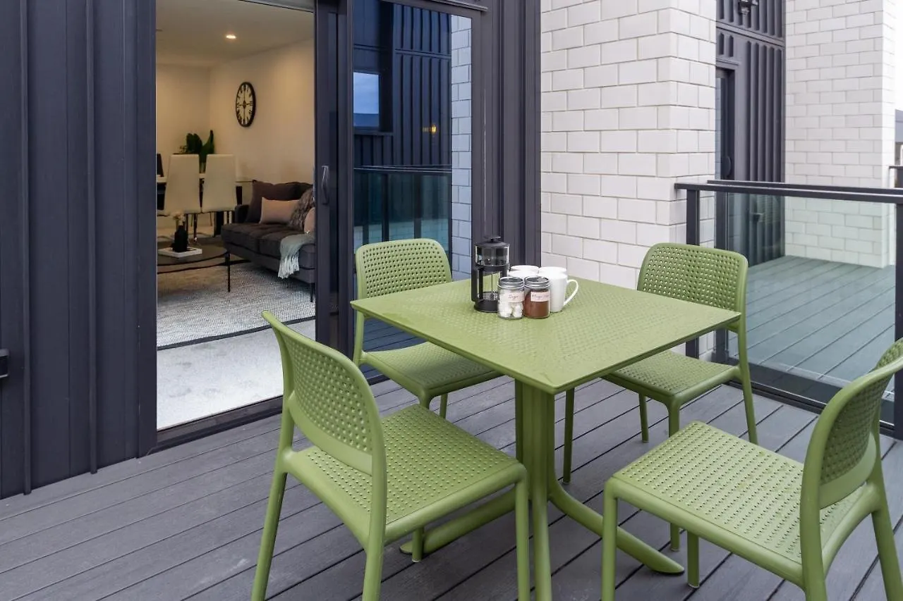 Апартаменты Tuam Street Treasure- 2 Bed 2 Bath Крайстчёрч